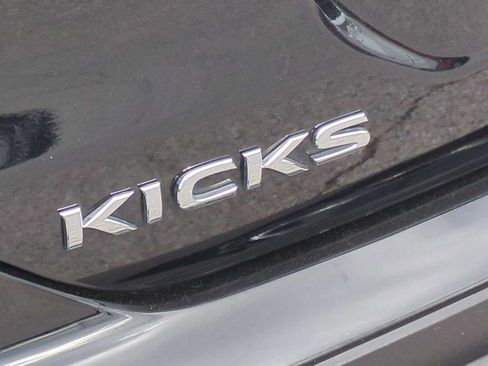 Used 2024 Nissan Kicks SR FWD image 31