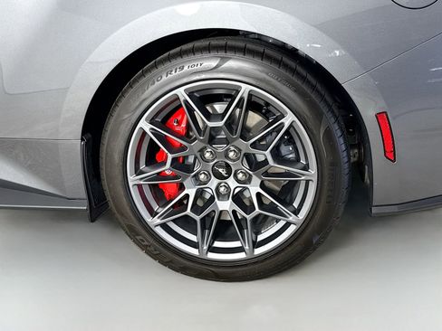 Used 2025 Ford Mustang GT Premium w/ GT Performance Package image 29