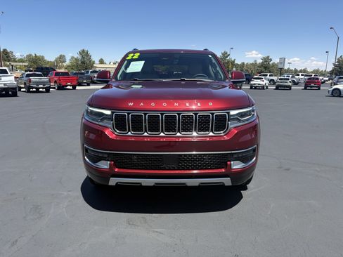 Used 2022 Jeep Wagoneer Series III w/ Premium Group I AWD/4WD image 4