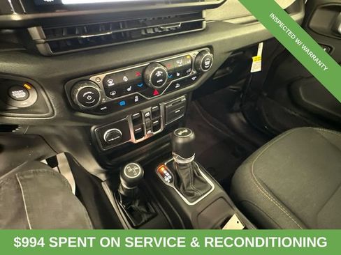Used 2024 Jeep Wrangler Unlimited w/ Convenience Group AWD/4WD image 27