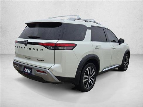 Used 2023 Nissan Pathfinder Platinum w/ Black Appearance Package FWD image 5