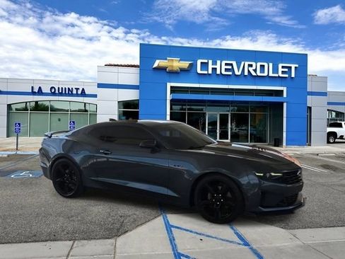 Used 2020 Chevrolet Camaro LT RWD image 9