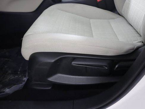 Used 2023 Honda HR-V LX image 27