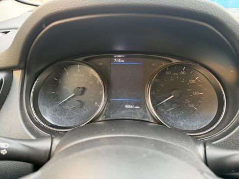 Used 2020 Nissan Rogue Sport S w/ Appearance Package FWD image 17