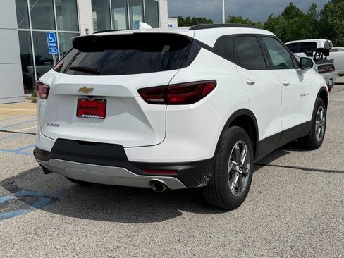 Used 2024 Chevrolet Blazer LT w/ Convenience Package FWD image 4