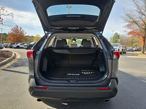 Certified 2022 Toyota RAV4 XLE image 12