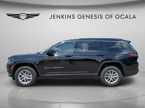Used 2024 Jeep Grand Cherokee L Laredo RWD image 4