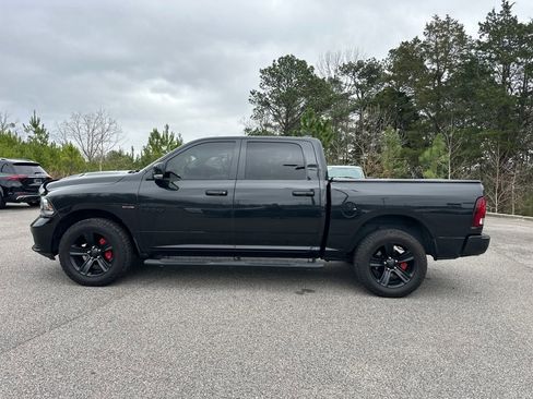 Used 2017 RAM 1500 Sport w/ Black Ram 1500 Sport Group image 7