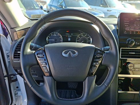 Certified 2024 INFINITI QX80 Premium Select w/ All-Season Package image 21