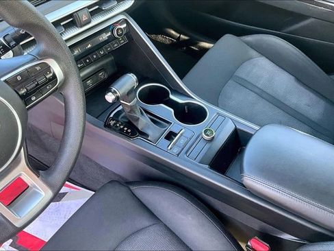 Used 2022 Kia K5 LXS image 17