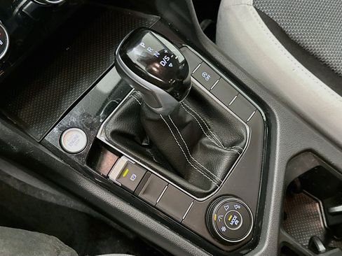 Used 2025 Volkswagen Taos S AWD/4WD image 25