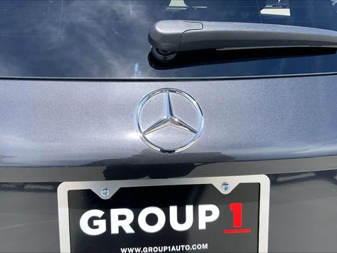 Used 2021 Mercedes-Benz GLC 300 4MATIC image 10