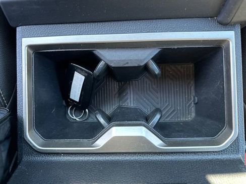 Used 2024 Toyota Tacoma TRD Off-Road AWD/4WD image 34