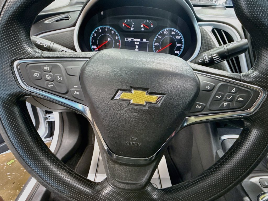 Used 2024 Chevrolet Malibu LT FWD image 11