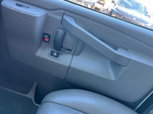 Used 2022 Chevrolet Express 2500 Extended w/ Driver Convenience Package image 32