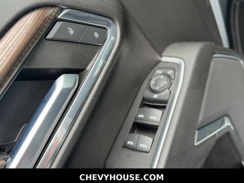 Used 2023 Chevrolet Silverado 1500 LT w/ Convenience Package II AWD/4WD image 11