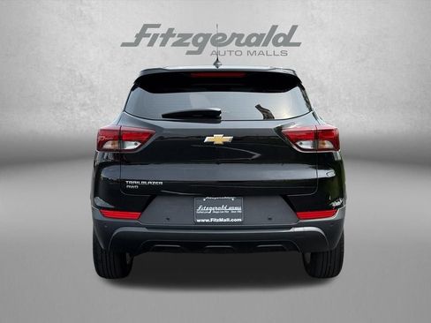 Used 2021 Chevrolet TrailBlazer LS AWD/4WD image 9