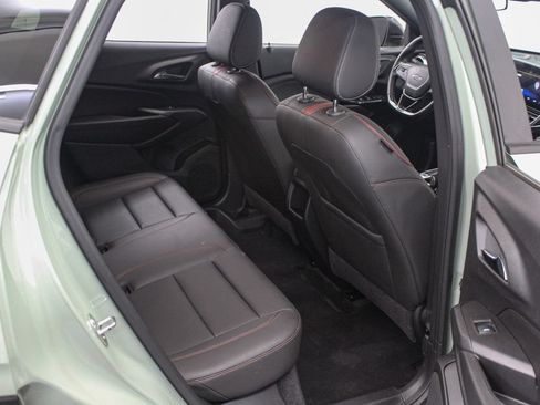 Used 2024 Chevrolet Trax RS w/ Driver Confidence Package FWD image 18