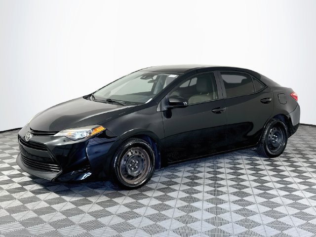 Used 2018 Toyota Corolla LE FWD image 4