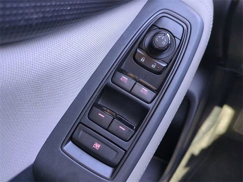 Used 2023 Subaru Forester Premium image 27