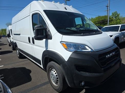 Used 2025 RAM ProMaster 3500 w/ Convenience Group FWD image 3