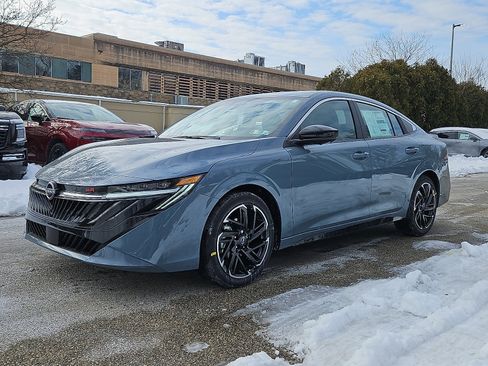 New 2026 Nissan Sentra SR image 3