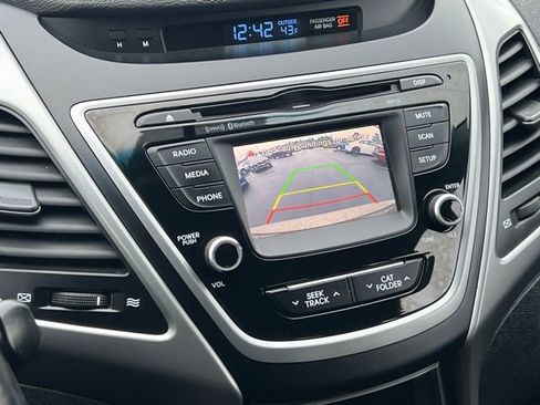 Used 2016 Hyundai Elantra Value Edition image 22