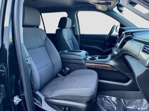 Used 2019 Chevrolet Tahoe LS w/ Enhanced Driver Alert Package RWD image 32