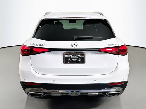 Used 2025 Mercedes-Benz GLC 300 4MATIC image 6