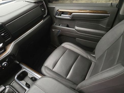 Used 2023 GMC Sierra 1500 Elevation w/ Elevation Premium Package image 19