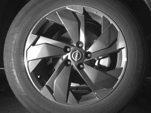 Used 2025 Nissan Rogue SV image 13