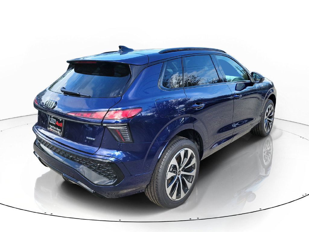 New 2026 Audi Q3 quattro 2.0T AWD/4WD image 4