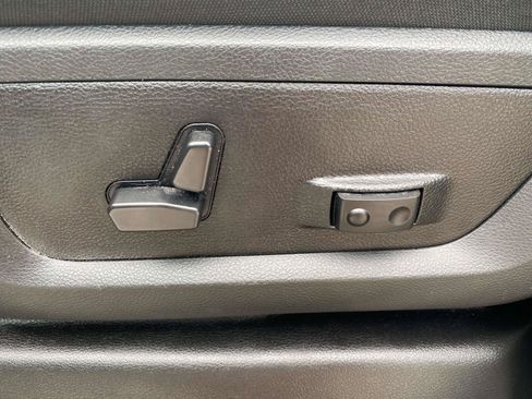 Used 2026 RAM 2500 Big Horn AWD/4WD image 25