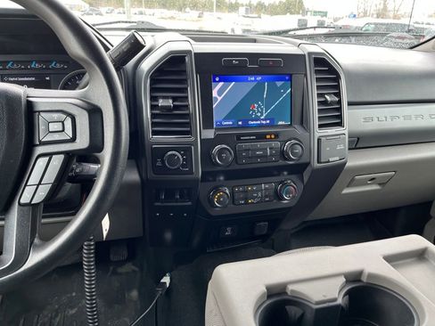 Used 2021 Ford F350 XLT w/ XLT Premium Package AWD/4WD image 20