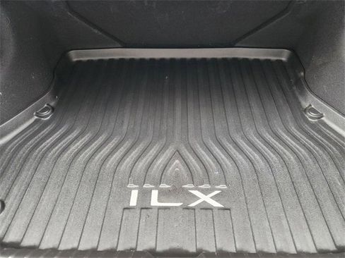 Used 2022 Acura ILX Premium Package image 32
