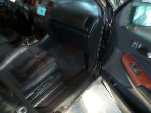 Used 2004 Acura MDX Touring AWD/4WD image 12