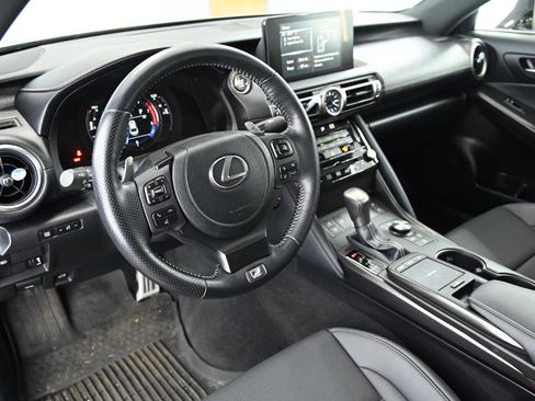 Used 2022 Lexus IS 350 F Sport image 21