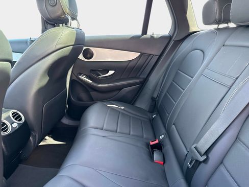Used 2022 Mercedes-Benz GLC 300 image 14