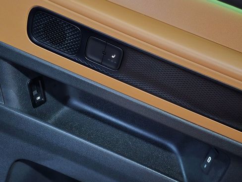 Used 2025 Volkswagen ID. Buzz Pro S image 58