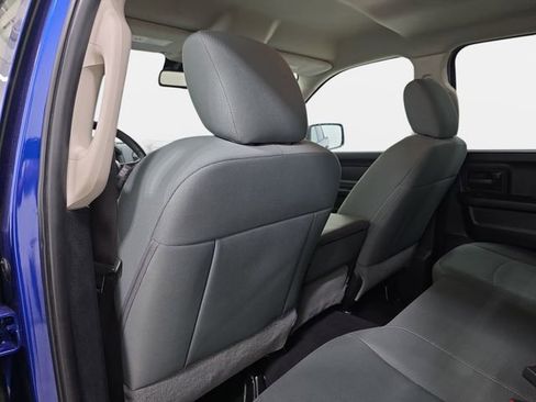 Used 2018 RAM 1500 Express AWD/4WD image 12
