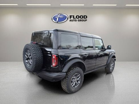 New 2025 Ford Bronco Badlands image 2