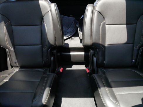 Used 2019 Chevrolet Traverse Premier AWD/4WD image 13