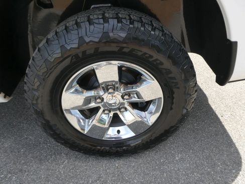 Used 2016 RAM 1500 Classic SLT RWD image 30