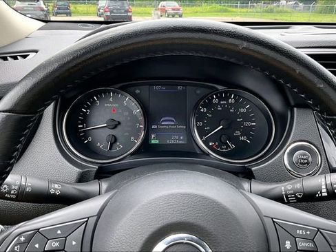 Used 2020 Nissan Rogue SV w/ Sun & Sound Touring Package FWD image 13