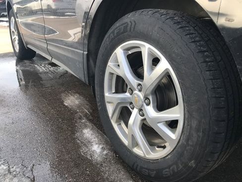 Used 2020 Chevrolet Equinox LT image 11