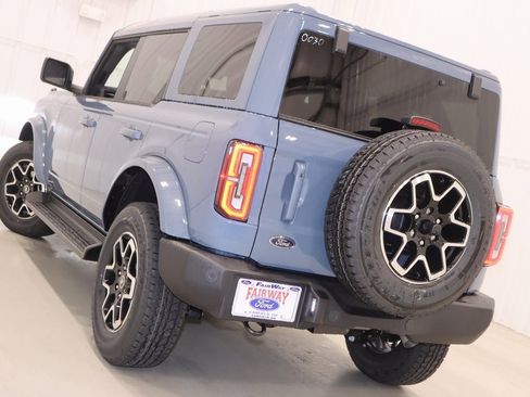 New 2025 Ford Bronco Outer Banks image 29