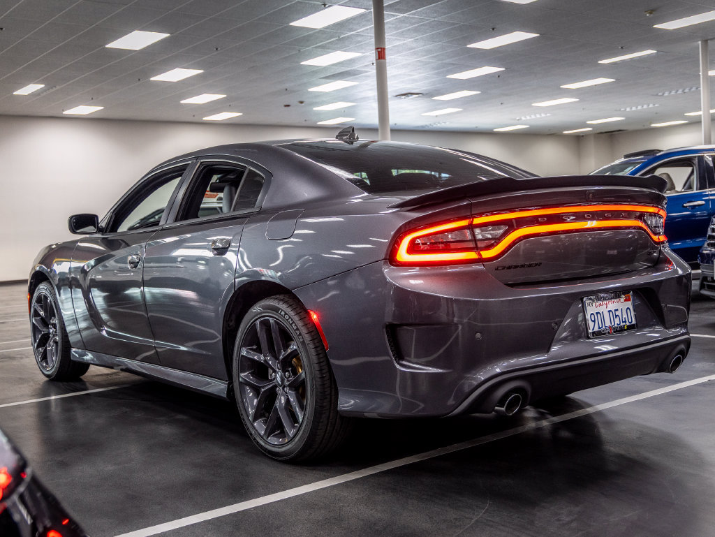 Used 2022 Dodge Charger GT w/ Plus Group RWD image 4