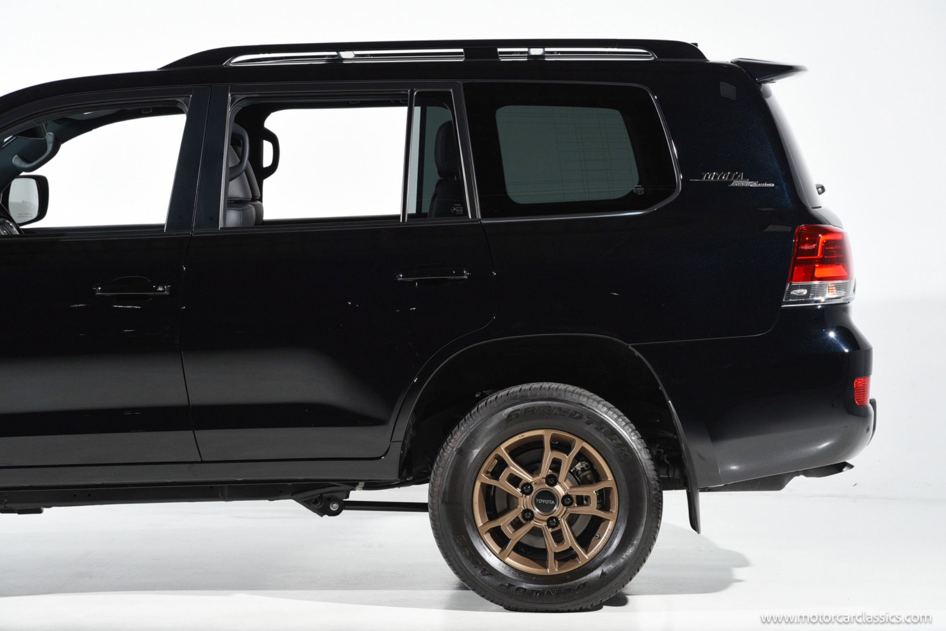 Used 2021 Toyota Land Cruiser Heritage Edition AWD/4WD image 14