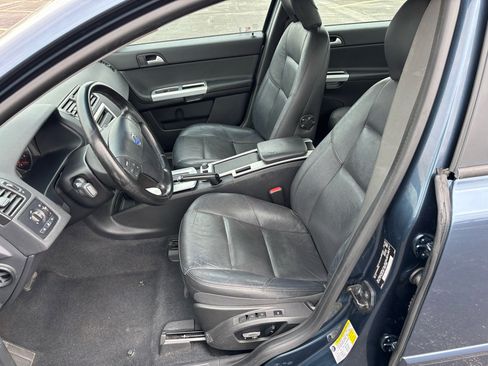 Used 2011 Volvo S40 T5 w/ Preferred Pkg image 10
