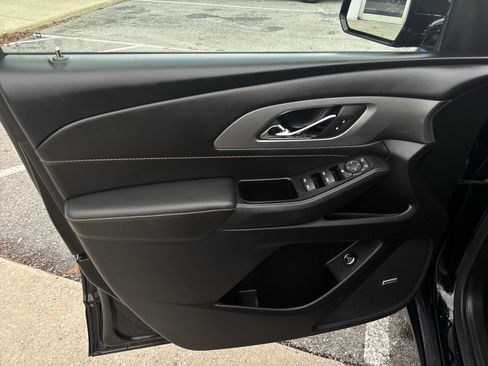 Used 2019 Chevrolet Traverse LT w/ LT Premium Package image 22